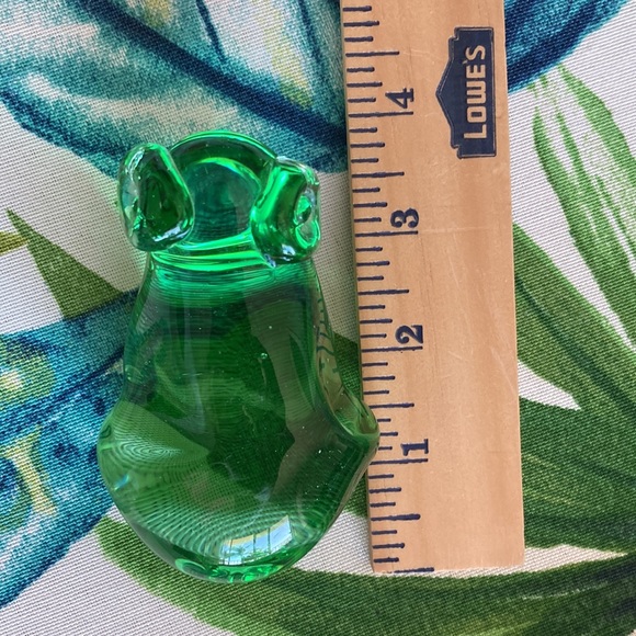 Blown Glass Green Frog Paperweight Glass Art Sculpture Nature - Picture 10 of 13